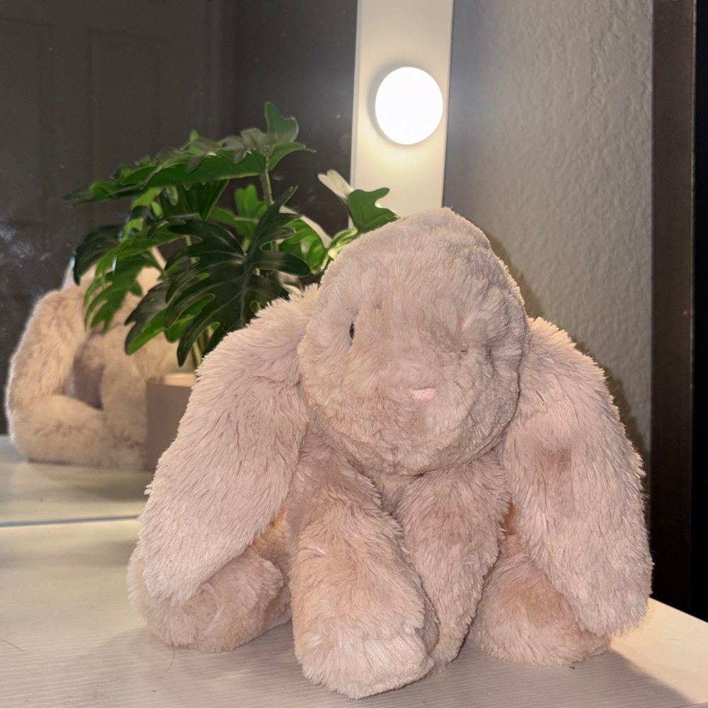 Jellycat - Plush Tan Bunny